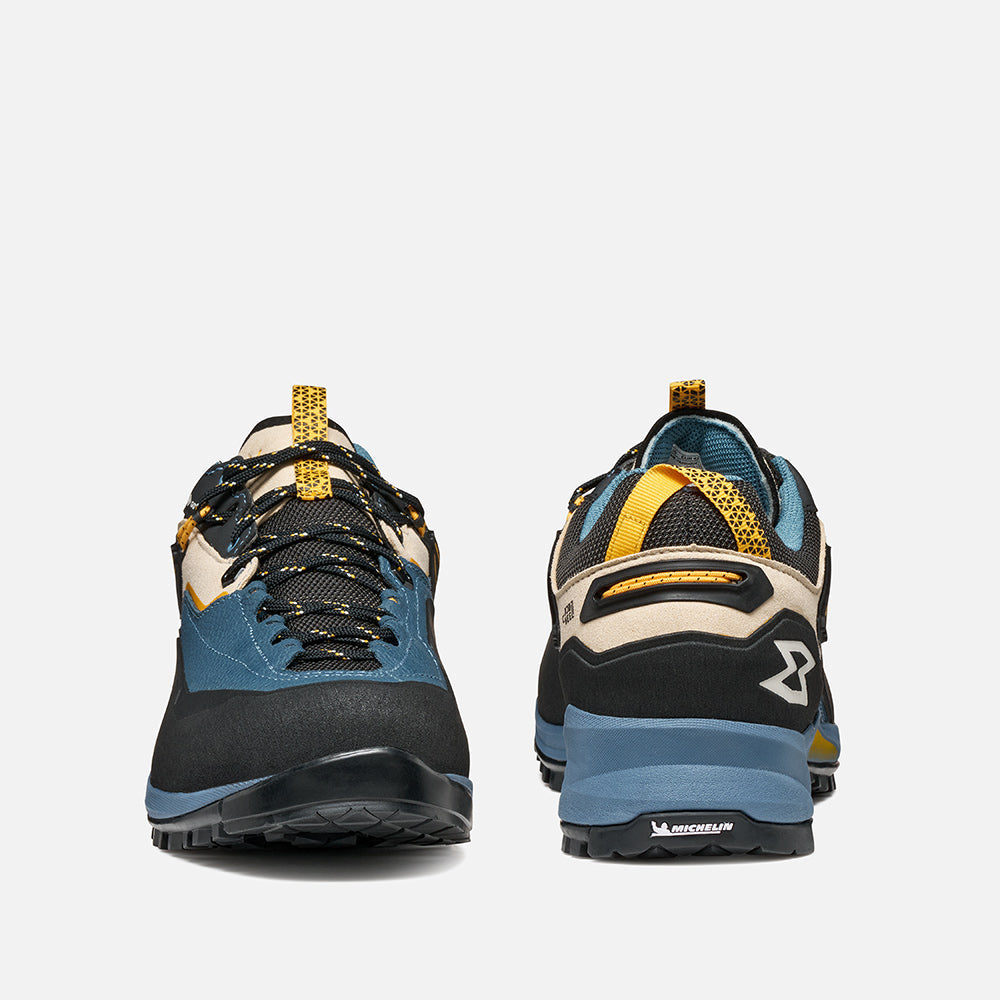 AKRON GTX®