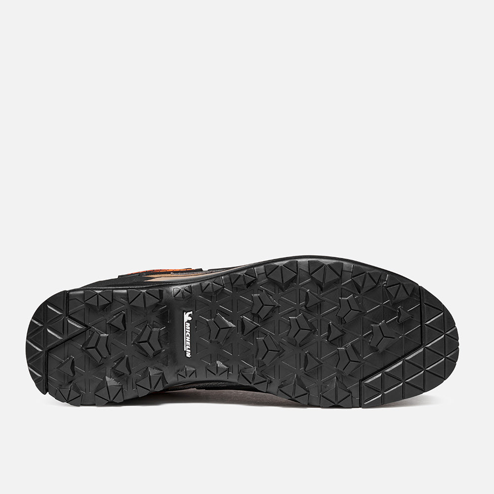 AKRON GTX®